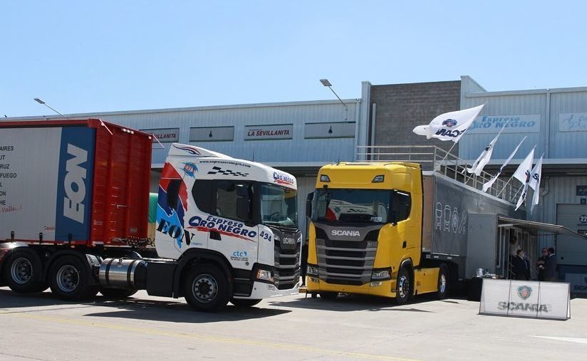 11 camiones Scania a GNC para la empresa Expreso Oro Negro en Argentina