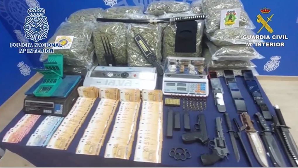 Imagen de 15 detenidos en Madrid de un clan familiar que distribuía droga por Europa en camiones