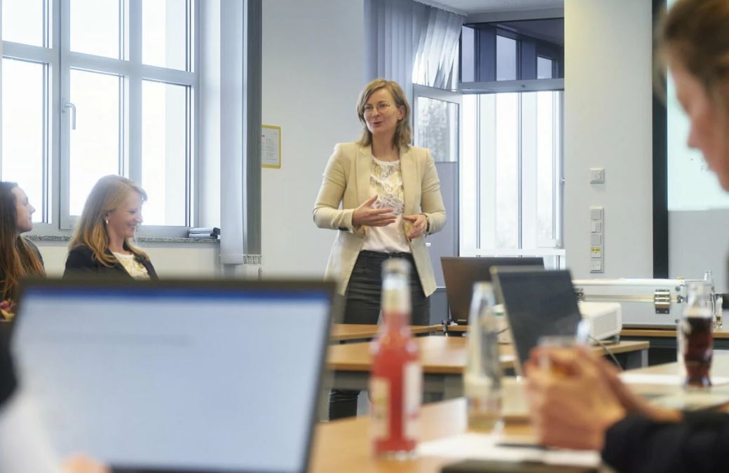 Sigrun Weise de MAN dirigió el taller informativo