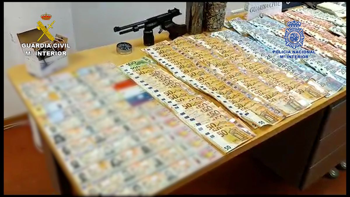 Foto: Guardia Civil, vídeo: Twitter Policía Nacional