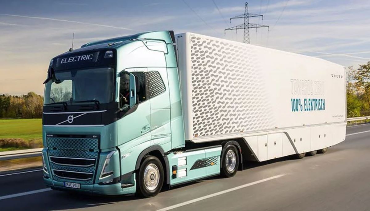 Imagen de un camión eléctrico para transportar 44 toneladas de peso máximo