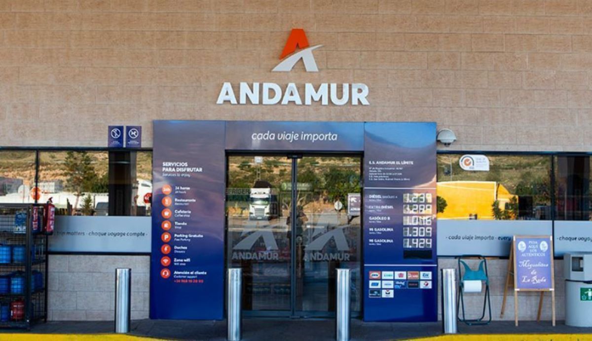 Imagen de una estación de servicio de Andamur