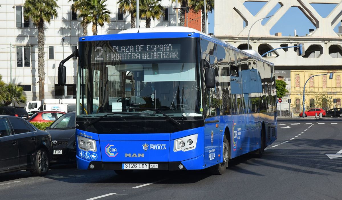 Imagen de uno de los autobuses del transporte público de Melilla