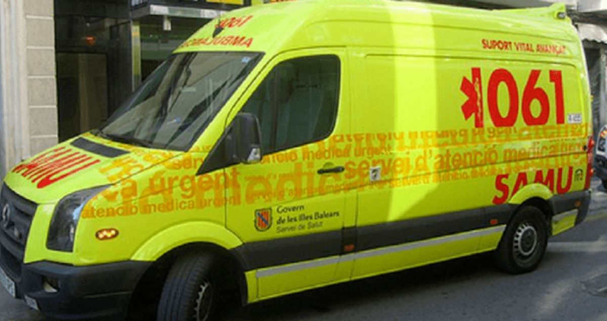 Una ambulancia del SAMU 061 de Baleares. Foto de archivo