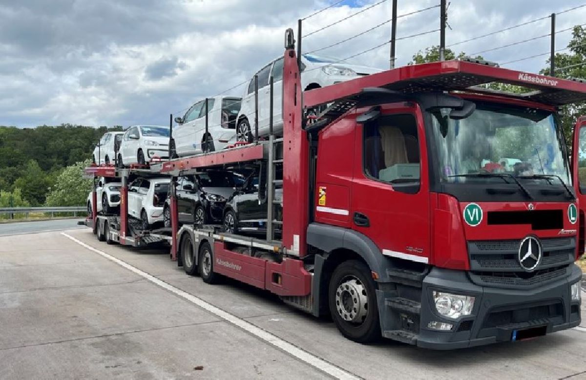 Foto de la policía de carreteras alemana del camión que realizó el cabotaje ilegal
