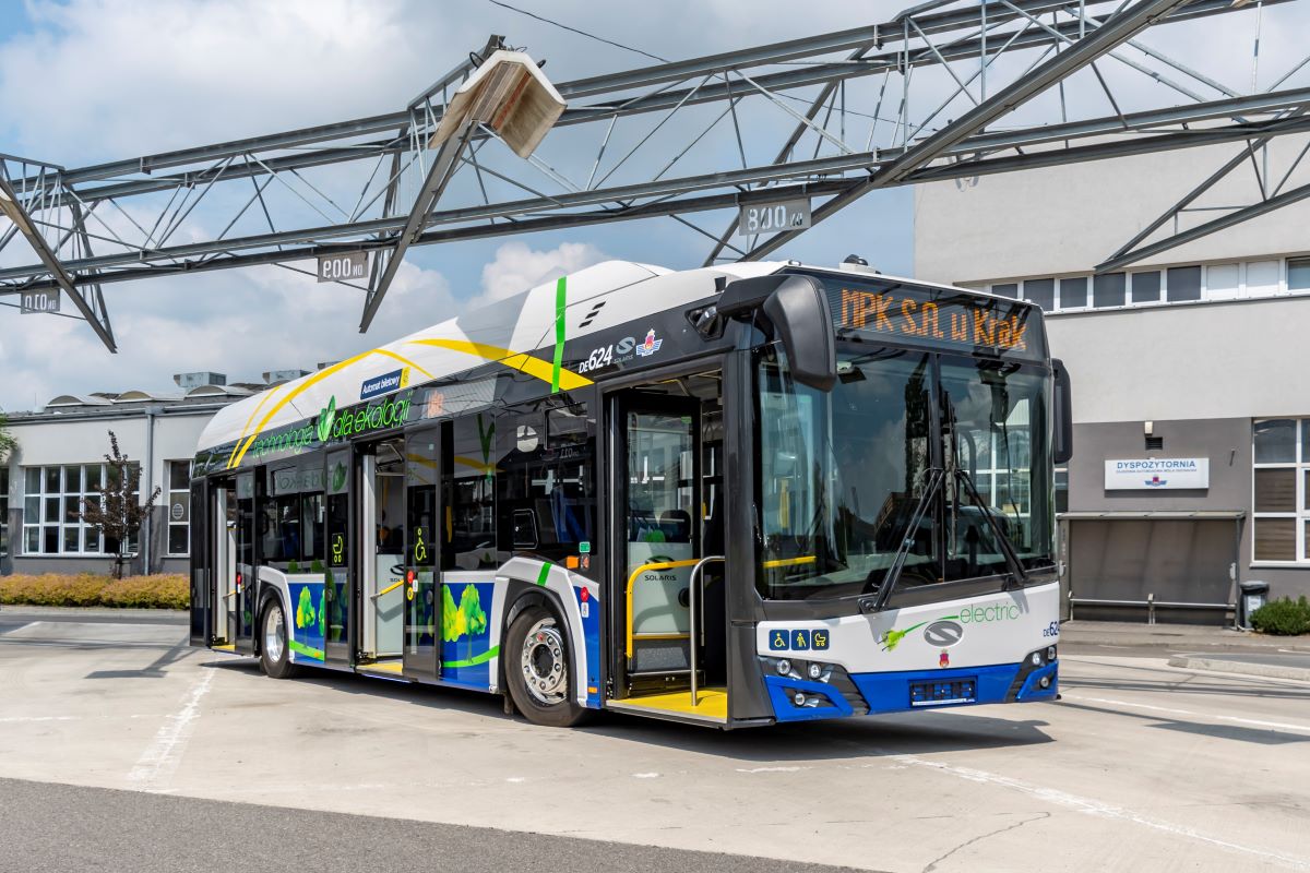 Imagen de uno de los autobuses eléctricos Solaris entregados a MPK Kraków