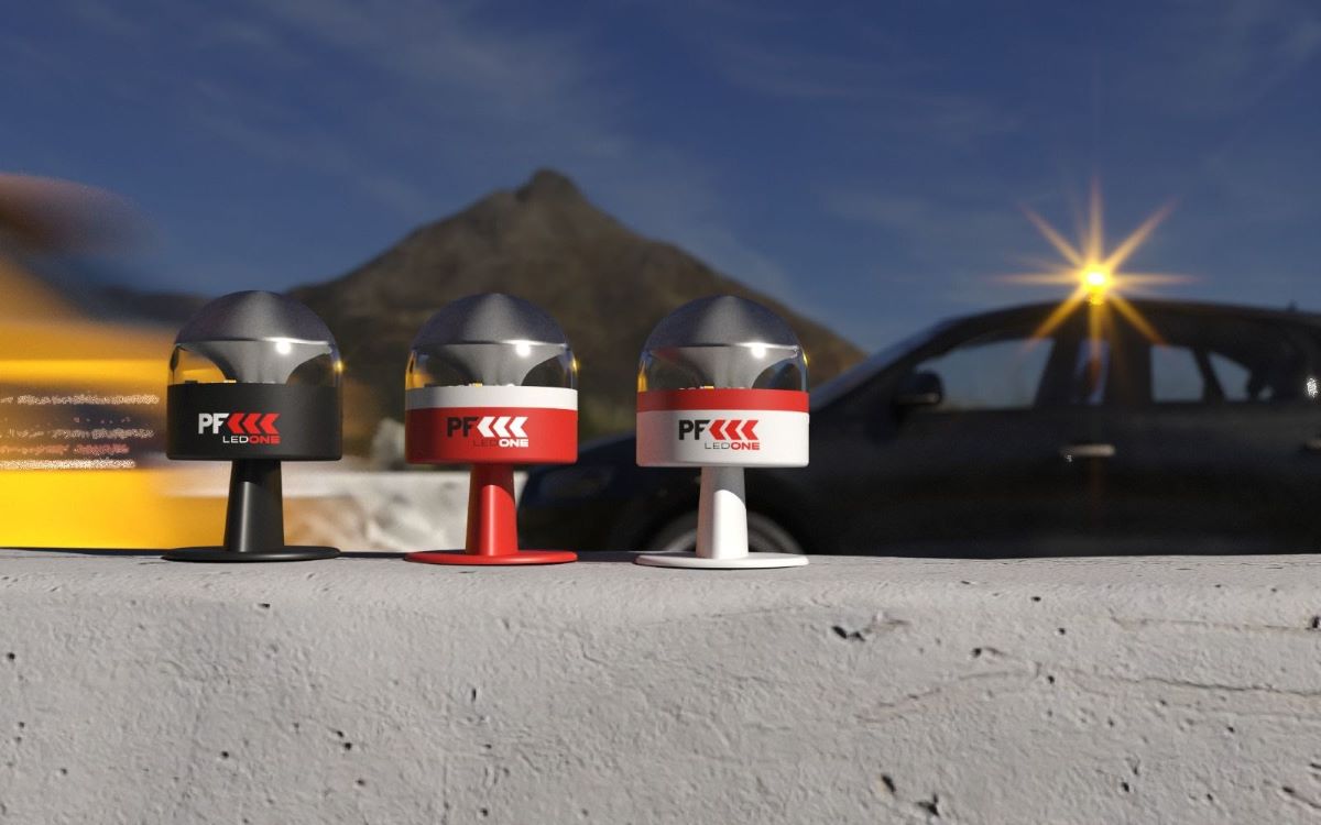 Imagen de luces V16 conectadas a la DGT