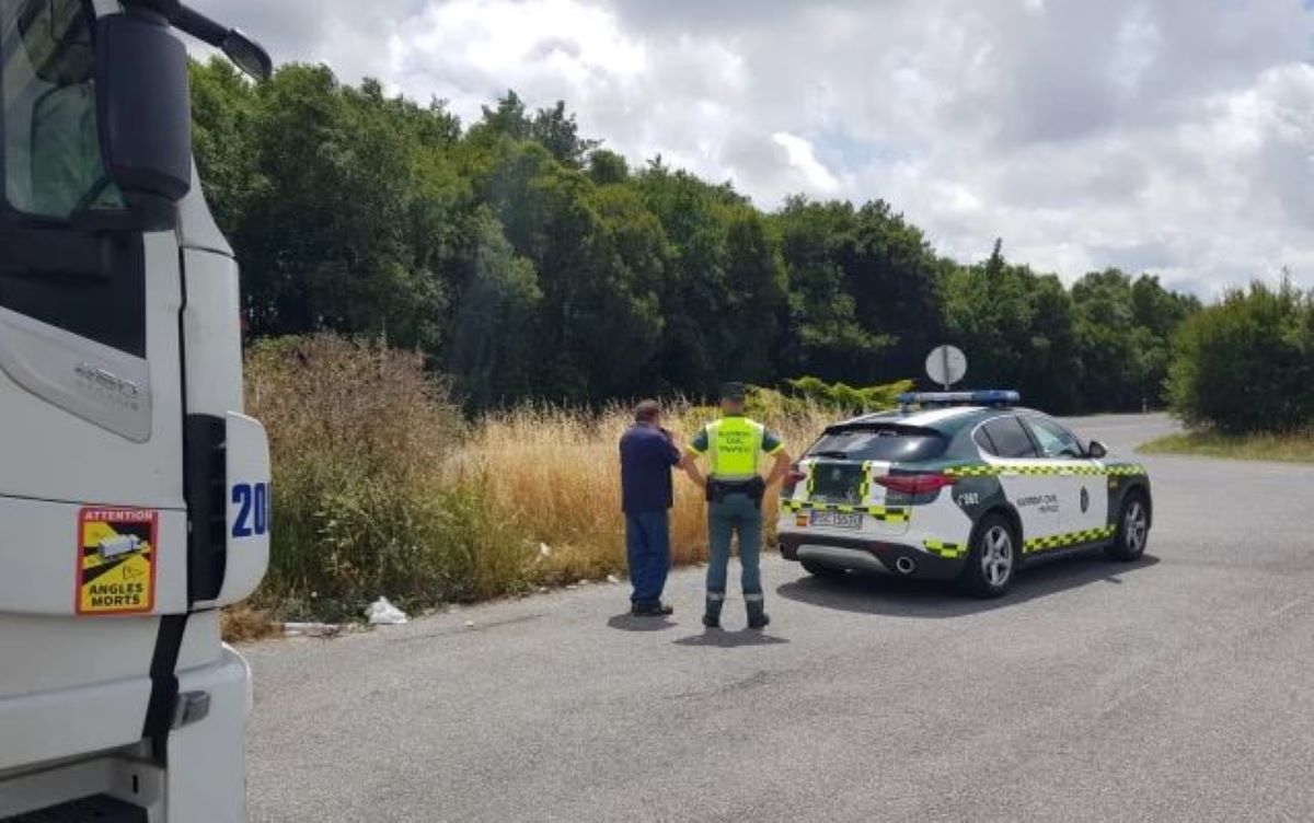 Imagen del camión interceptado. Foto: Guardia Civil