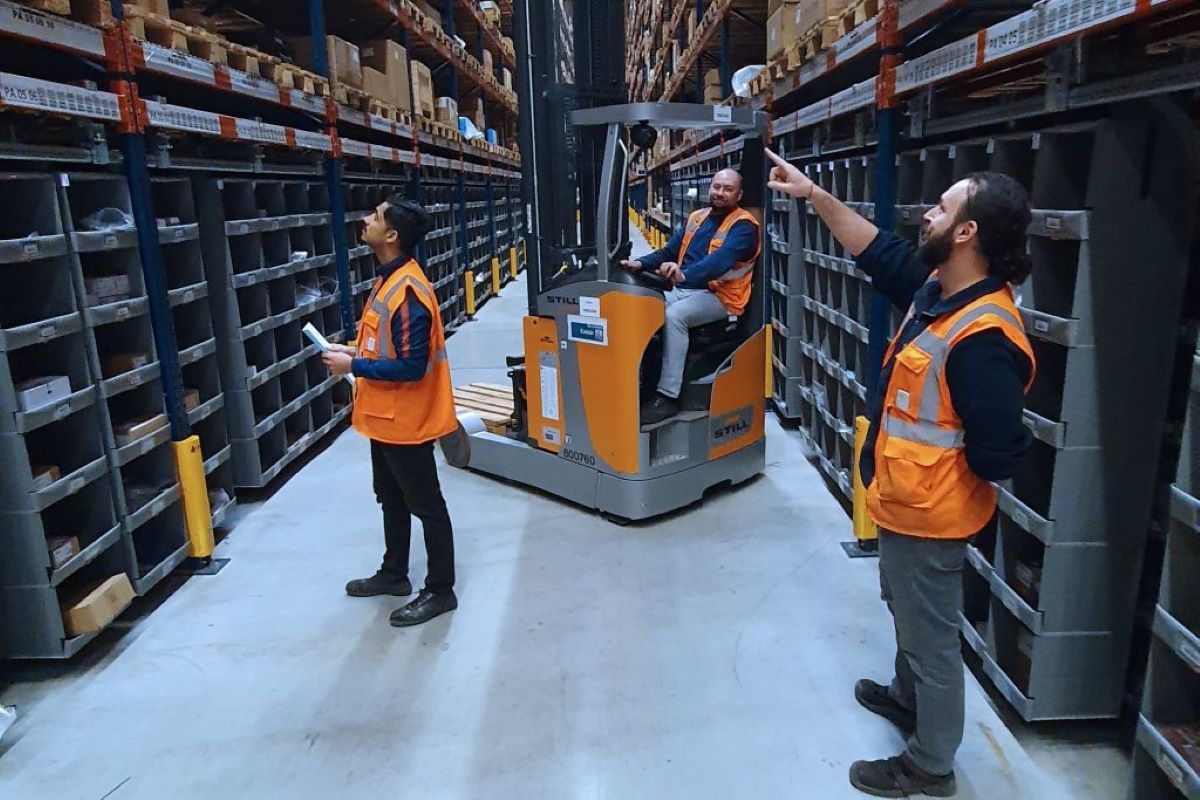 Imagen de un almacén de logística. Foto: DB Schenker