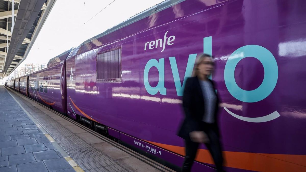 Imagen de un tren Avlo de Renfe. Foto de archivo