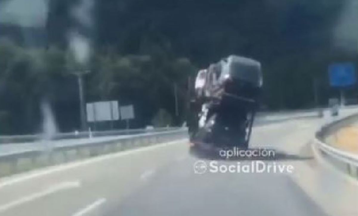 Imagen del vídeo de Twitter de la red social SocialDrive