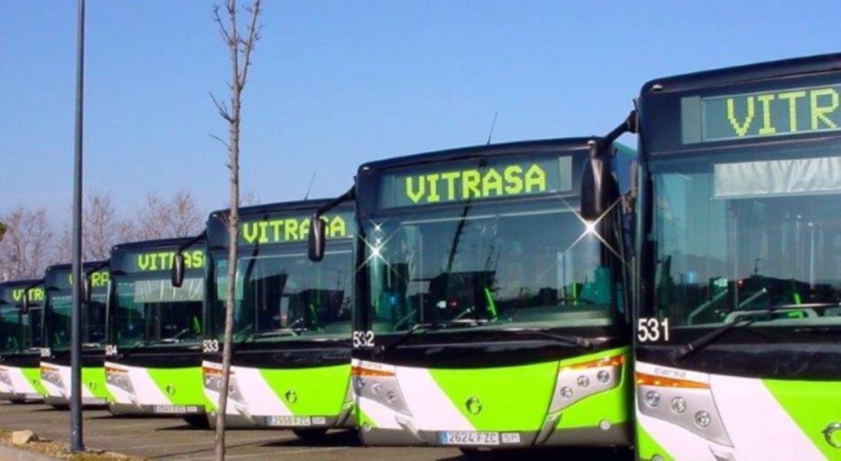 Imagen de autobuses de Vitrasa, del transporte urbano de Vigo. Foto de archivo