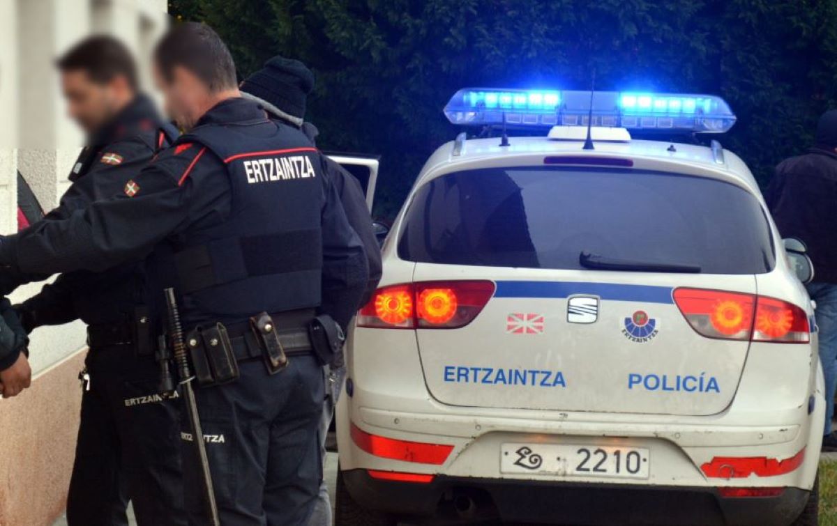 Detenido por pinchar 10 ruedas de un camión. Foto: Ertzaintza