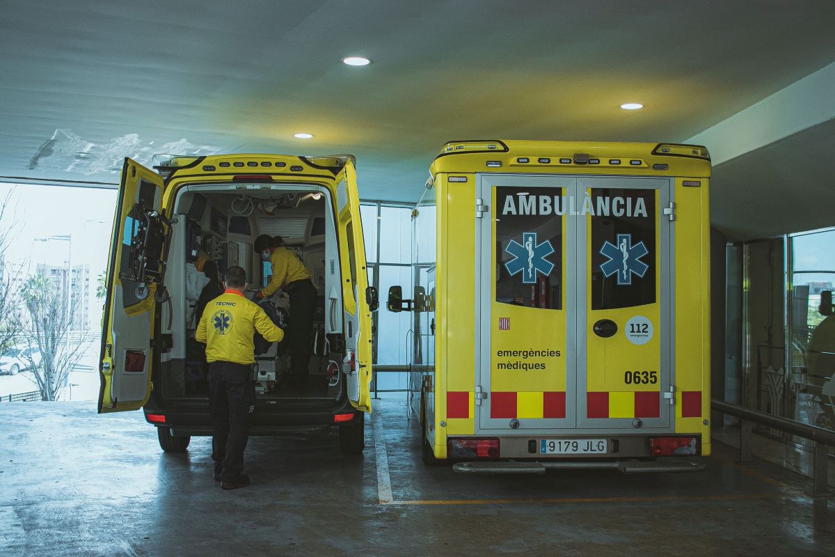 Imagen de ambulancias del Sistema d'Emergències Mèdiques (SEM). Foto de archivo