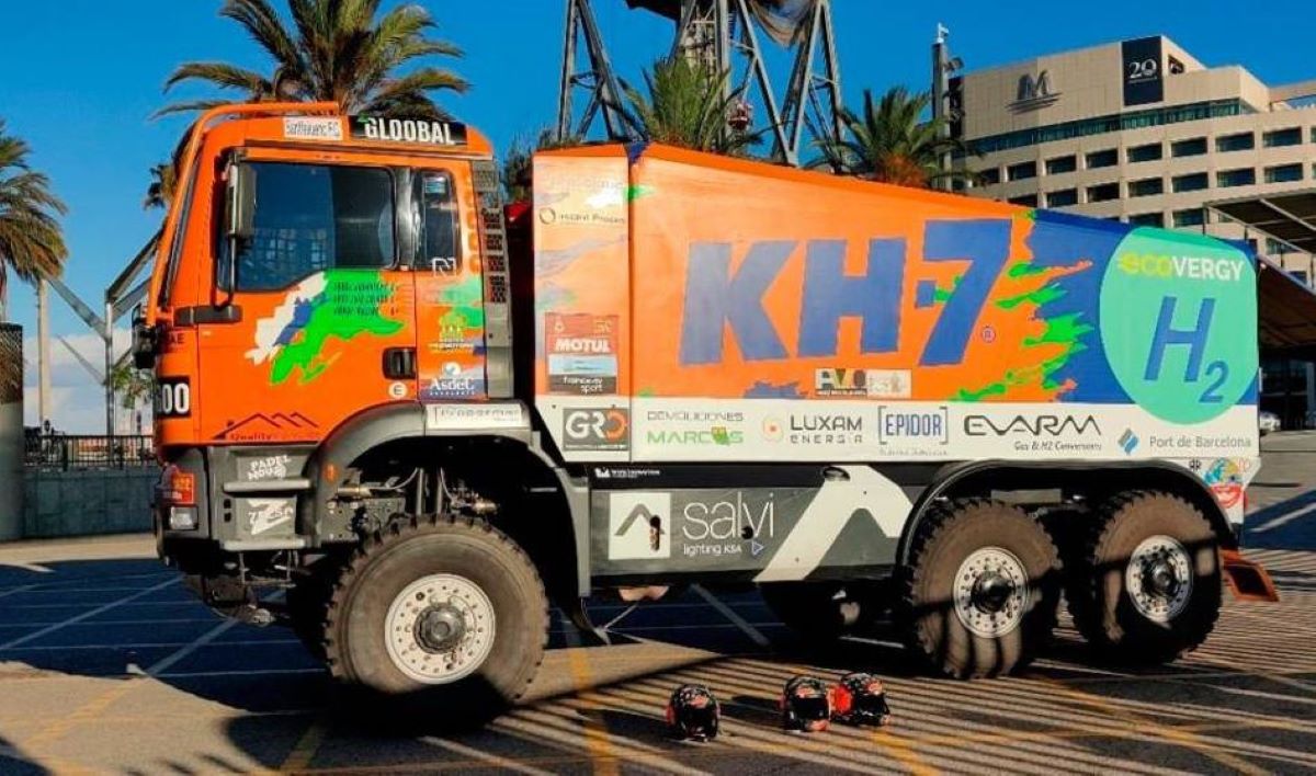 Imagen del camión del equipo KH7 Epsilon para el Dakar. Foto: Port de Barcelona
