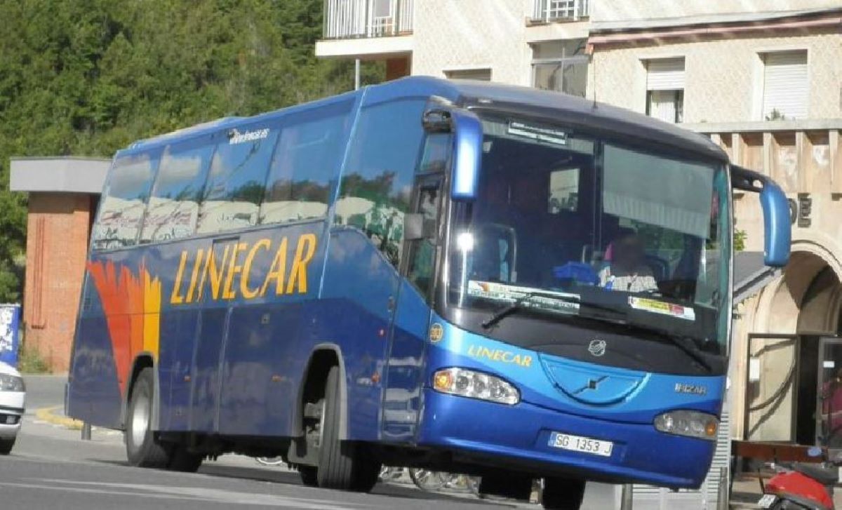 Imagen de un autobus de la empresa Galo Álvarez-Linecar. Foto de archivo