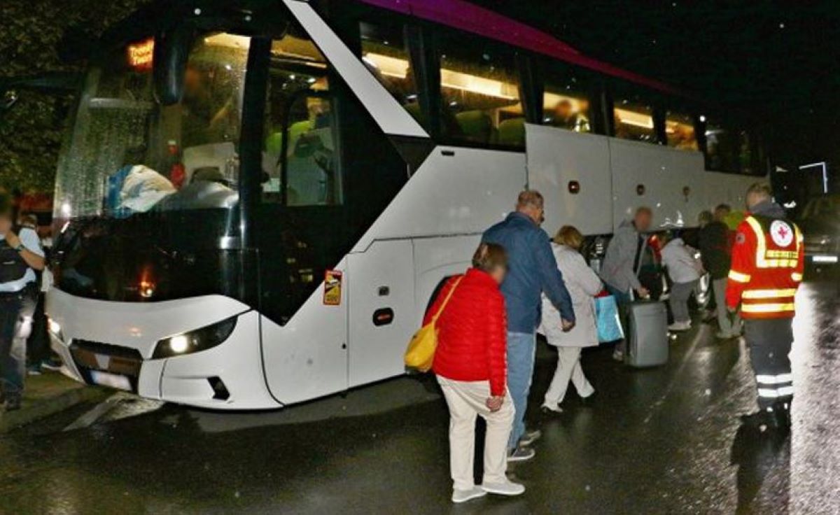 Imagen de los pasajeros del autobús. Foto Twitter Tagesspiegel