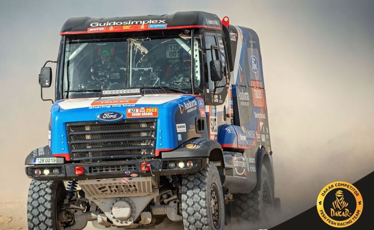 Imagen del camión Ford en el Dakar. Fotos: FotoEsport