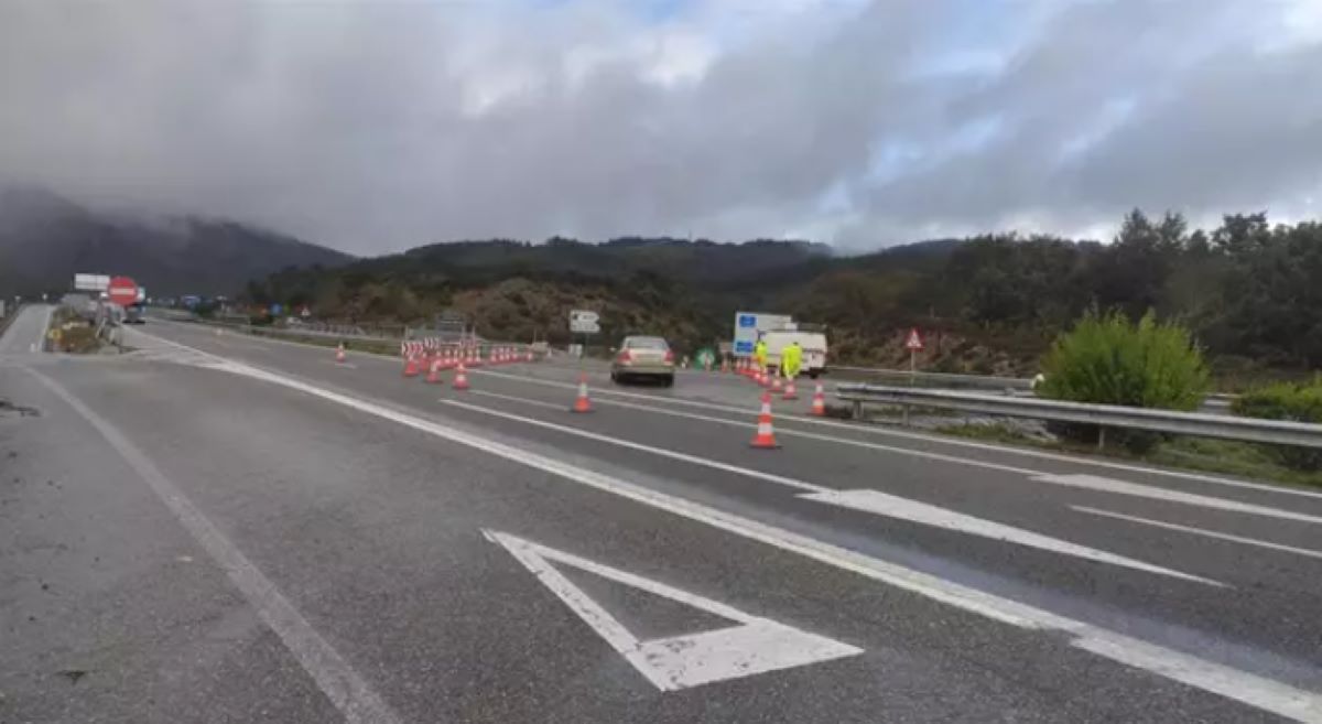 Desvío habilitado en la autopista A-6. Foto: Subdelegación del Gobierno en Lugo
