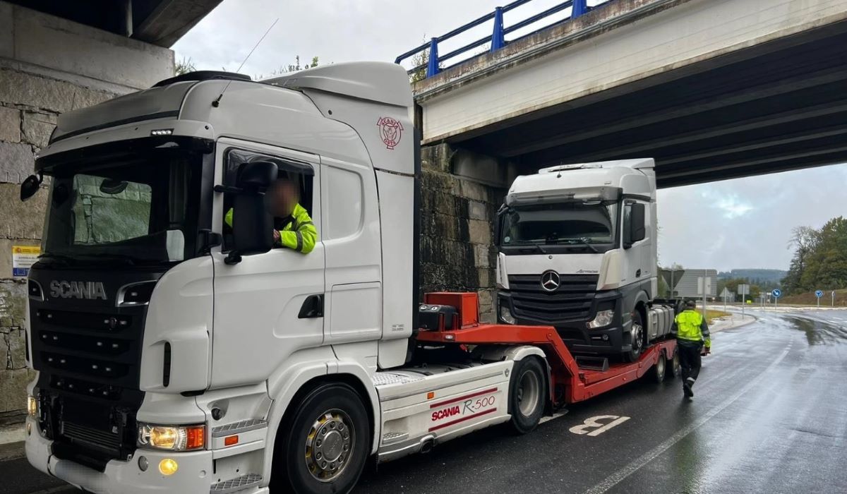 La Guardia Civil lo interceptó en Palas de Rei, en la N-547. Foto: Guardia Civil