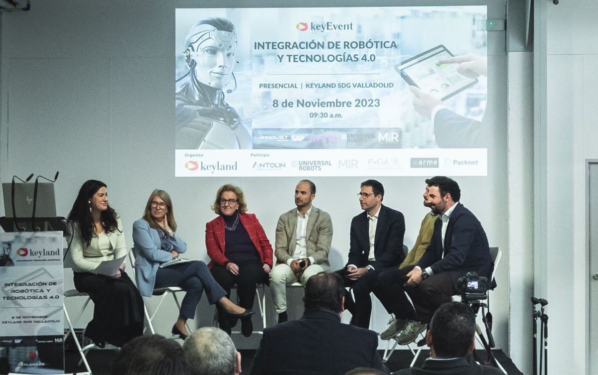 Imagen del debate del evento de Keyland. Fotos: Keyland y Diario de Transporte. Vídeo: Keyland SdG