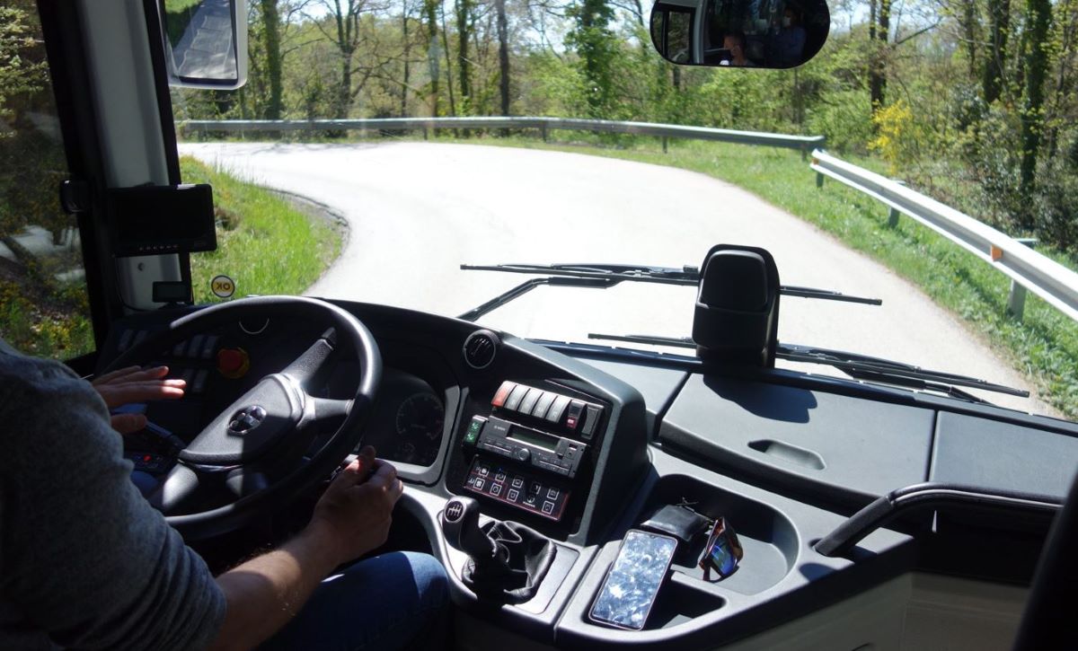 Imagen de un conductor de autocar. Foto de archivo