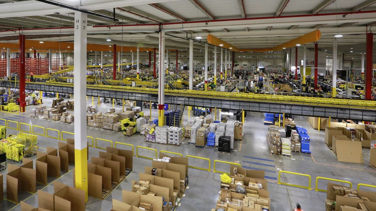 Imagen de un centro logístico, Foto: Amazon