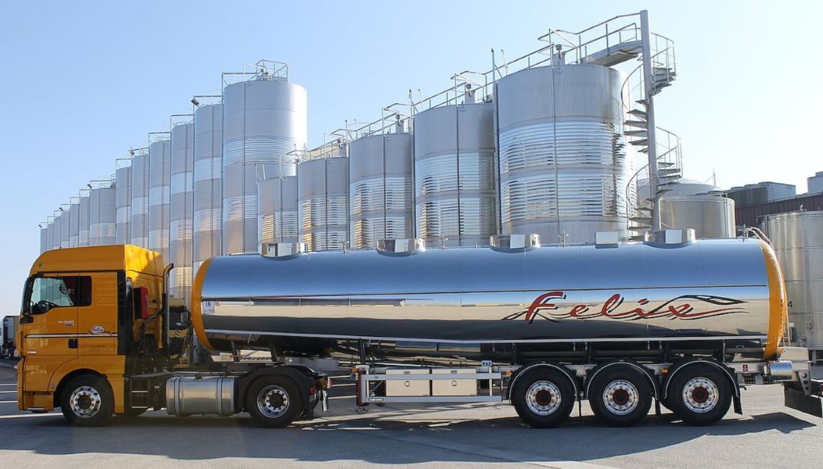 Imagen de un camión de Cisternas Félix. Foto: Pañalon