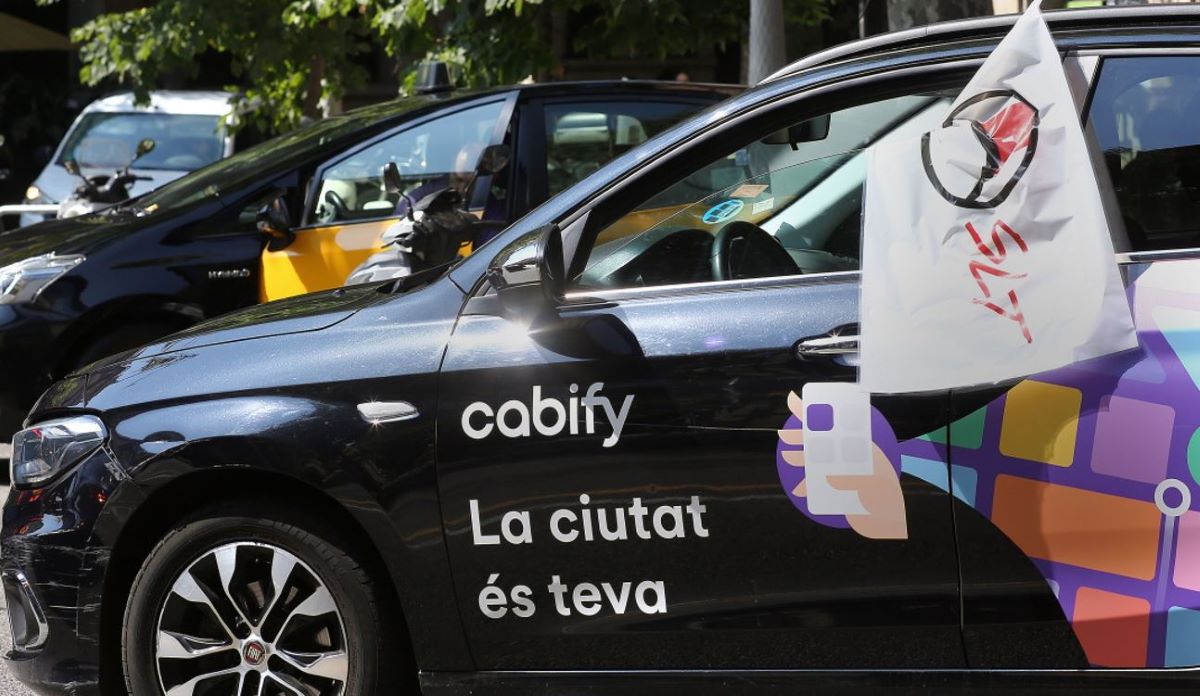 Imagen de un vehículo VTC de Barcelona. Foto de archivo