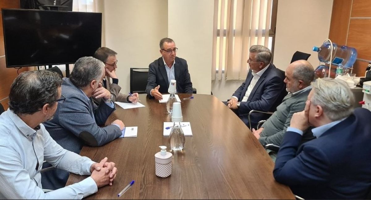 Imagen de la reunión. Foto: Ayuntamiento de Riba-roja