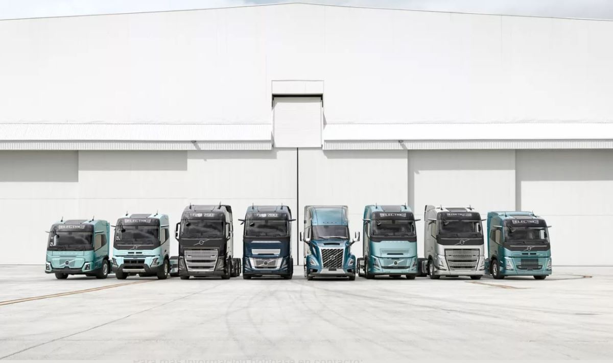 Volvo Trucks ha presentado una plataforma de camiones pesados completamente nueva para el mercado norteamericano en paralelo a una nueva gama de camiones pesados para Europa, Australia y los mercados de Asia y África