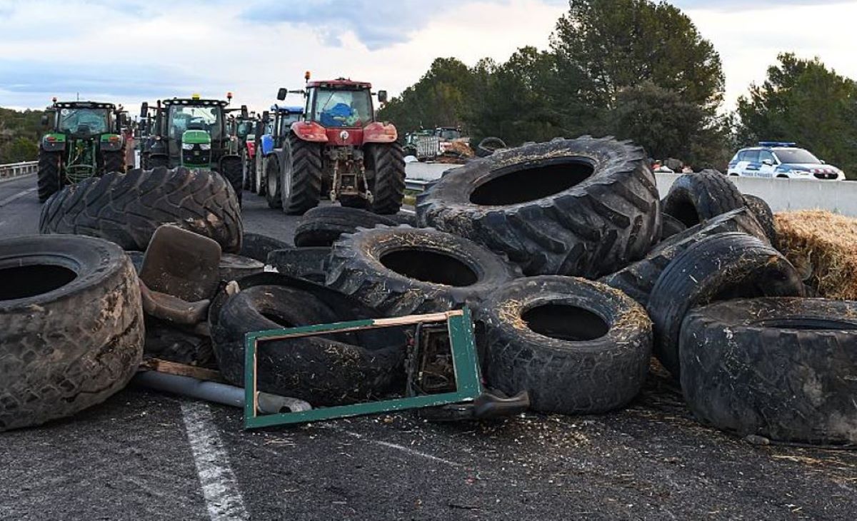 Imagen de un bloqueo en la AP-7. Foto: TVE