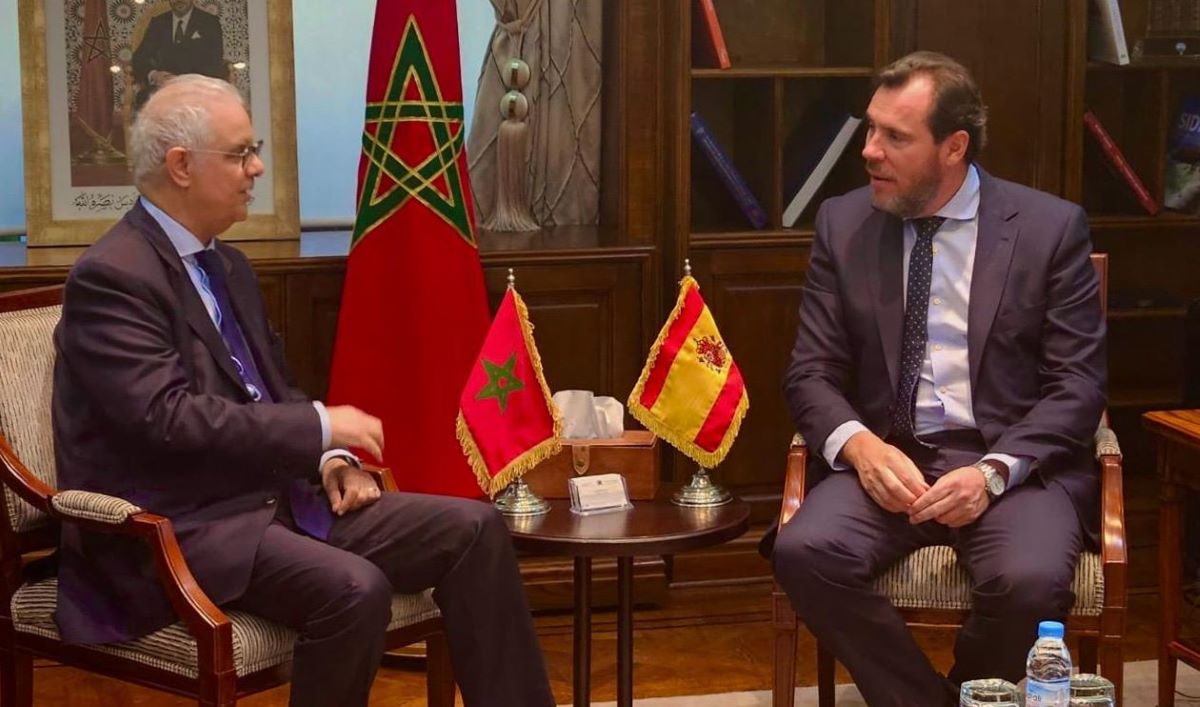Imagen de Óscar Puente con el ministro de Transportes y Logística, Mohammed Abdeljalil. Fotos: Ministerio de Transportes y Movilidad Sostenible