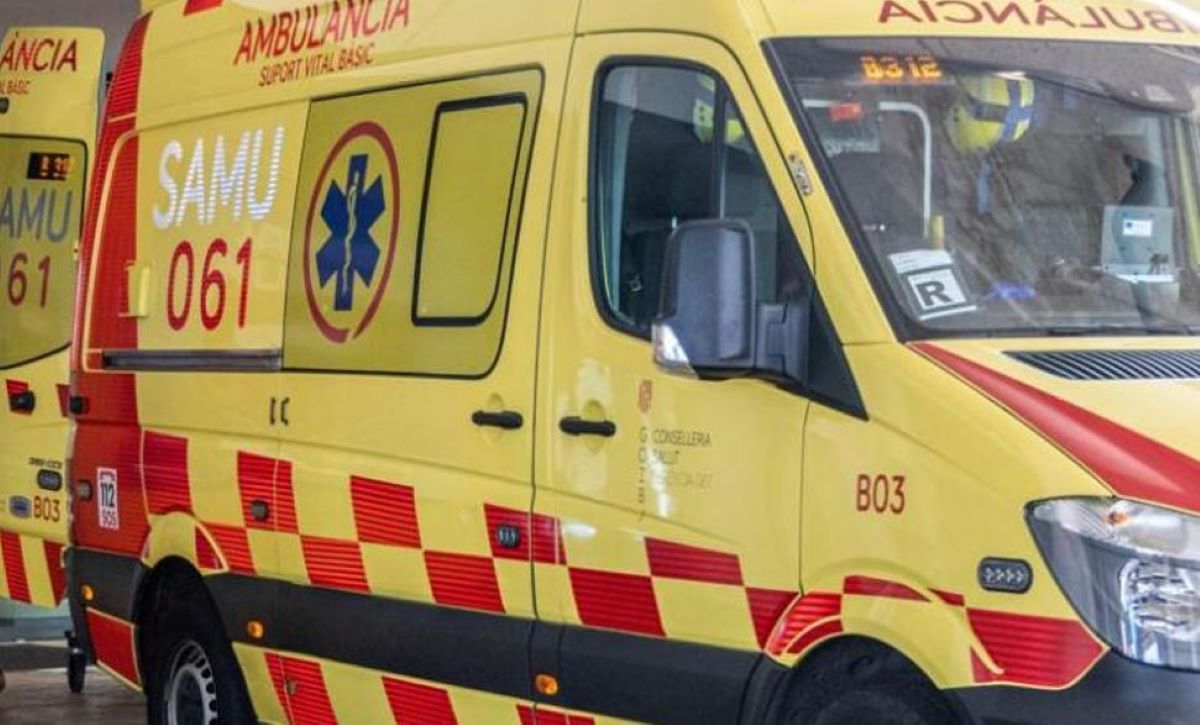 Imagen de archivo de una ambulancia de Mallorca.