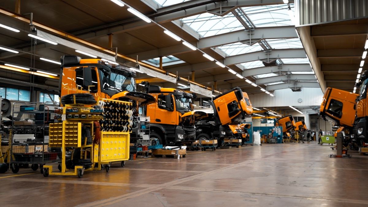 Imagen de Mercedes-Benz Custom Tailored Trucks (CTT) en Francia. Fotos y video: Daimler Truck