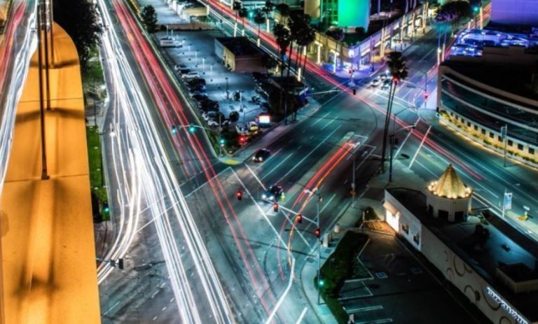 Bosch apuesta por la Inteligencia Artificial como motor de crecimiento. Imagen de inteligencia artificial. Foto de archivo