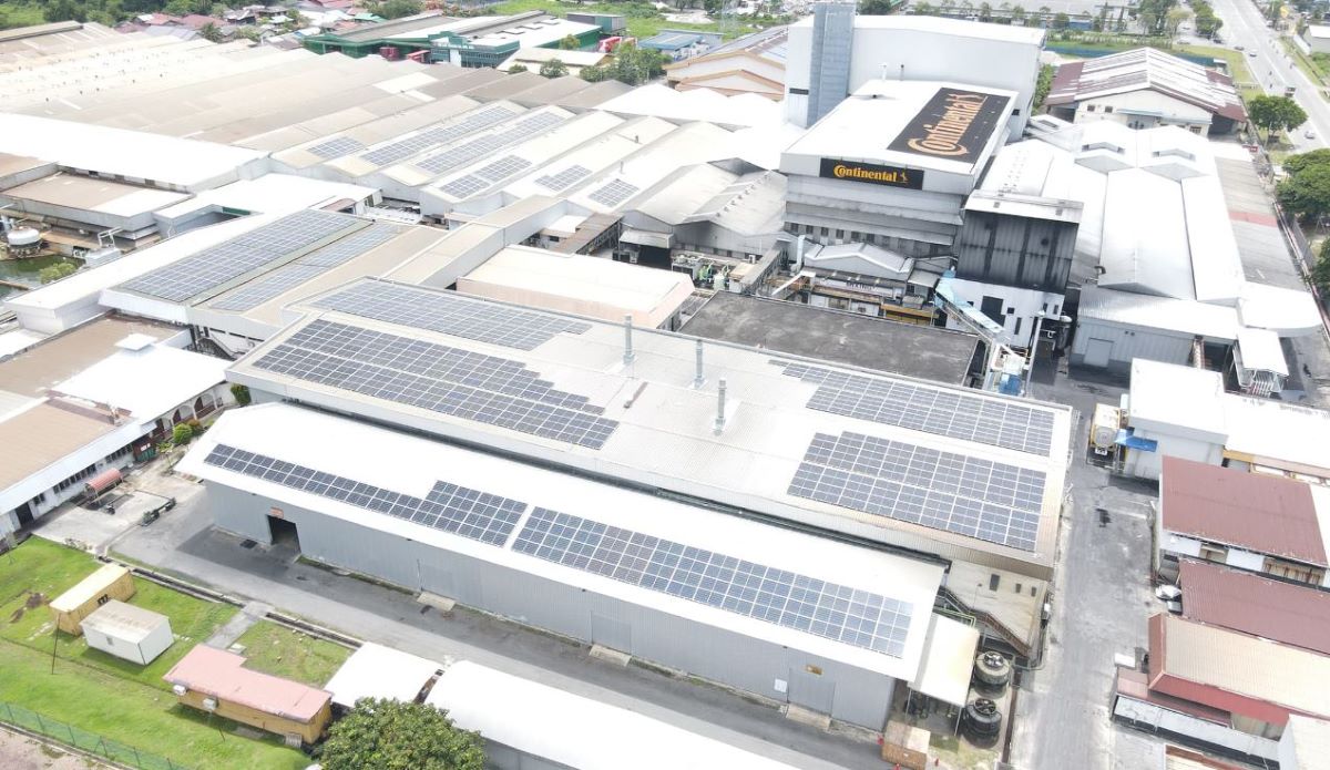 Imagen de la nueva instalación fotovoltaica en la planta de neumáticos de Continental en Alor Setar (Malasia). Foto: Continental