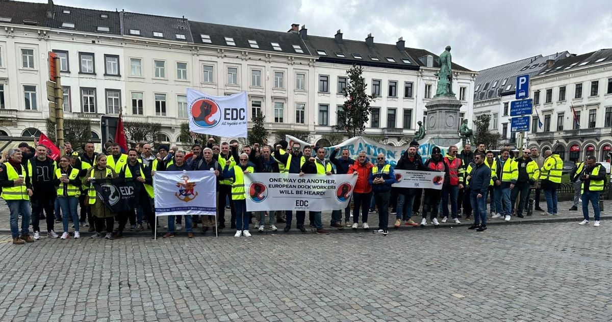Imagen de la manifestación de los estibadores europeos en Bruselas. Foto: ·EDC Press