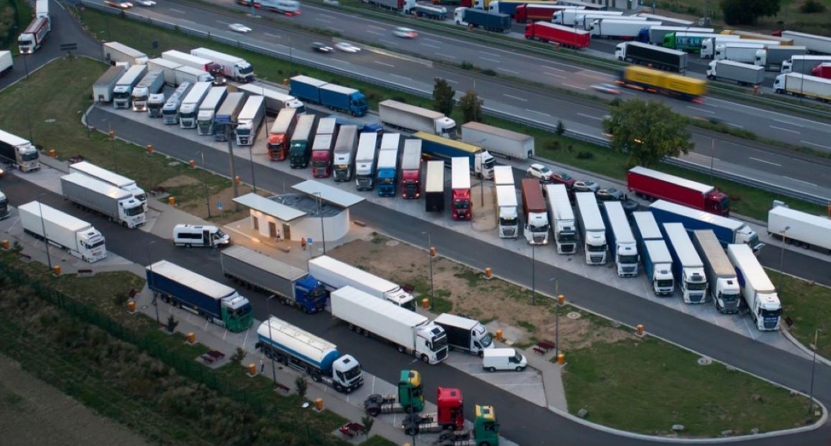 Imagen de un área de estacionamiento. Foto: IRU