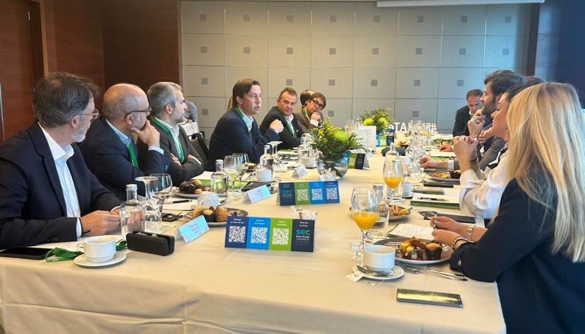 Imagen del Desayuno-Coloquio organizado por la Plataforma enerTIC.org. Foto: Plataforma enerTIC.org
