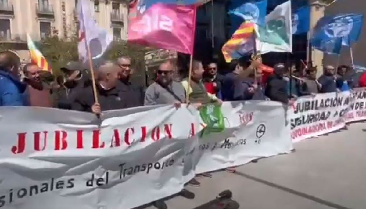 Imagen de una manifestación por la jubilación de los conductores profesionales a los 60 años: Foto: CST