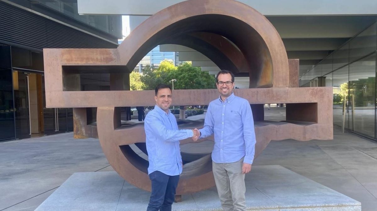 Damián Matute, de TDRJobs, y Juan Gómez, de Repsol. Foto: TDRJOBS