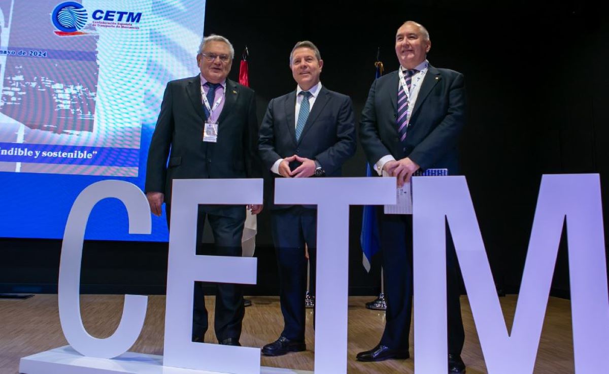 Imagen de clausura del 19ª Congreso de CETM en Ciudad Real. Fotos: CETM y Ministerio de Transportes y Movilidad Sostenible