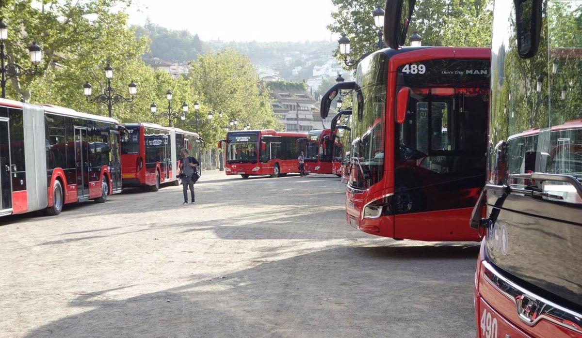 Autobuses de Granada. Foto: Ayuntamiento