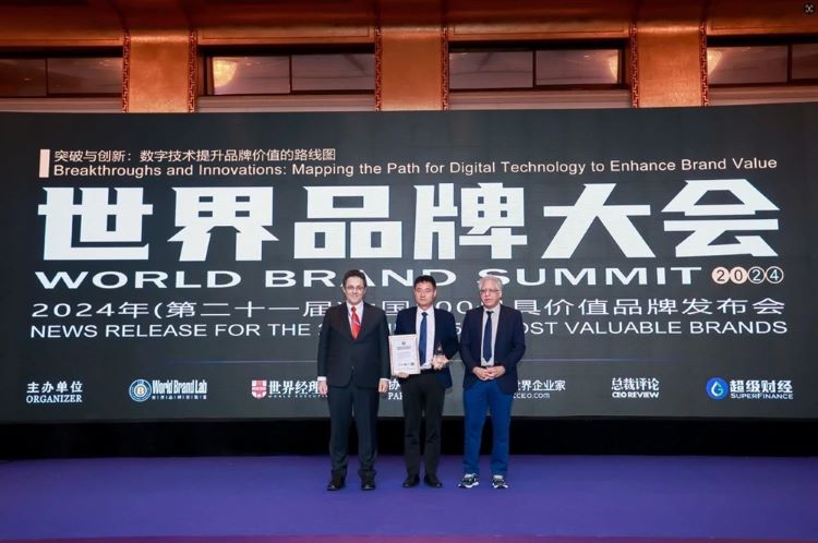 Entrega King Long en la ceremonia World Brand 2024