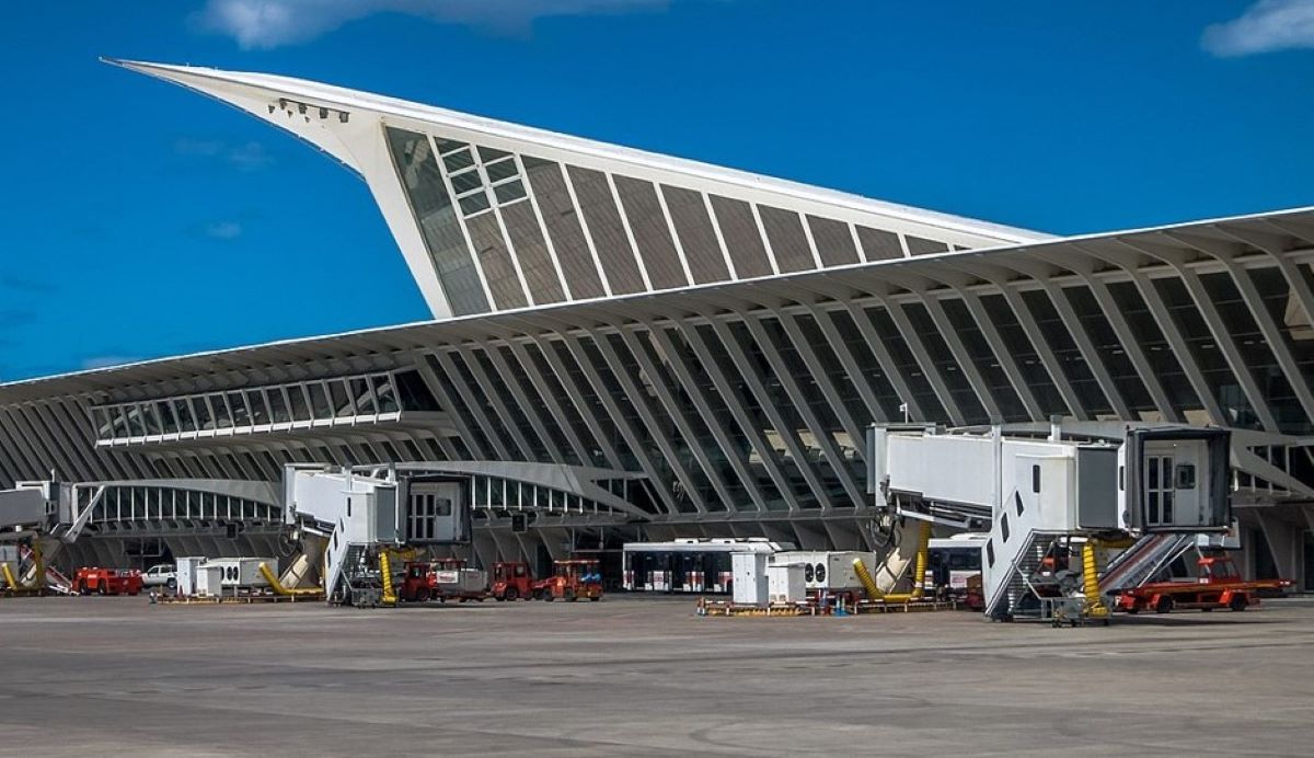 Imagen del aeropuerto de Bilbao. Foto: Wikipedia