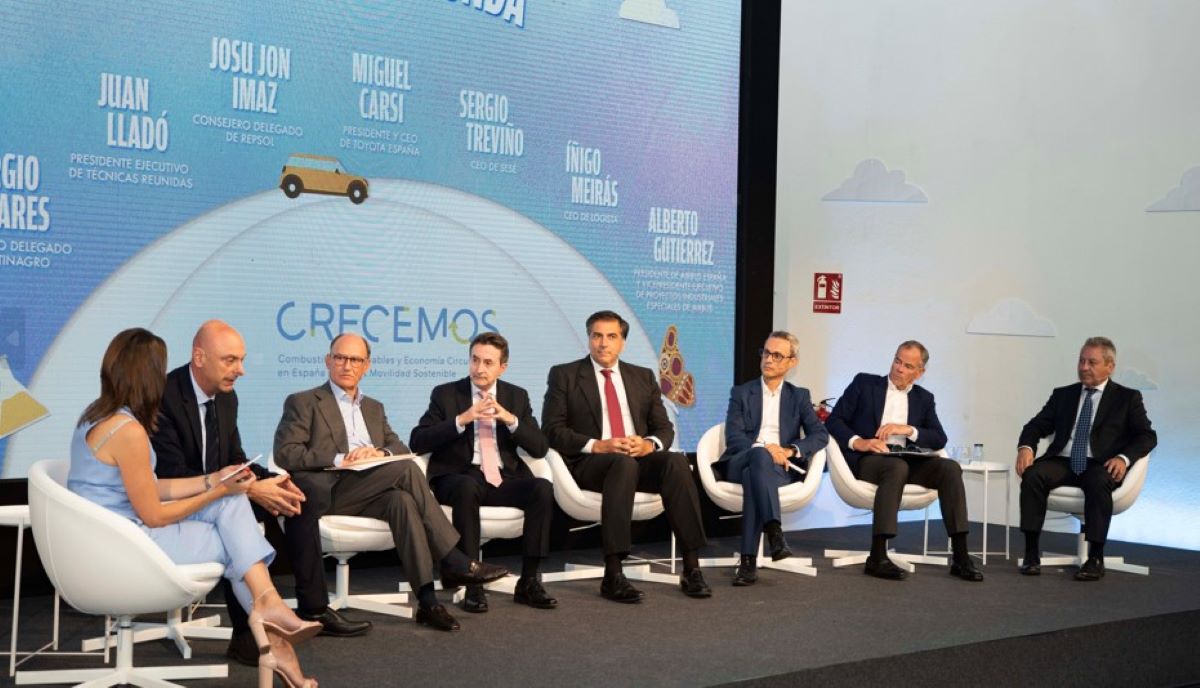 Imagen de la mesa redonda. Foto: CRECEMOS