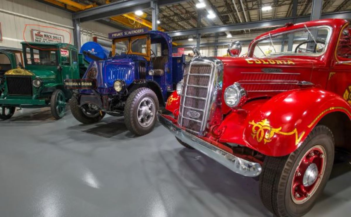 El Museo Histórico de Camiones Mack celebra su 40.° aniversario en 2024, lo que marca décadas de documentación y crónica del legado de los Camiones Mack. Foto y vídeo: Mack