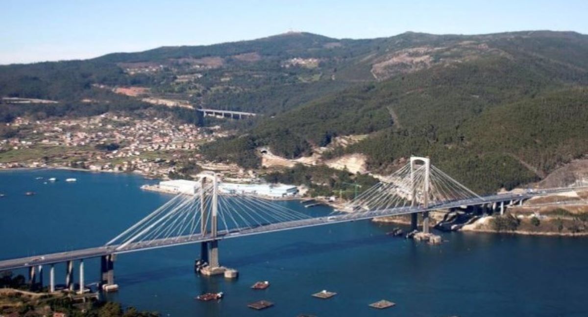 Imagen del puente de Rande. Foto de archivo