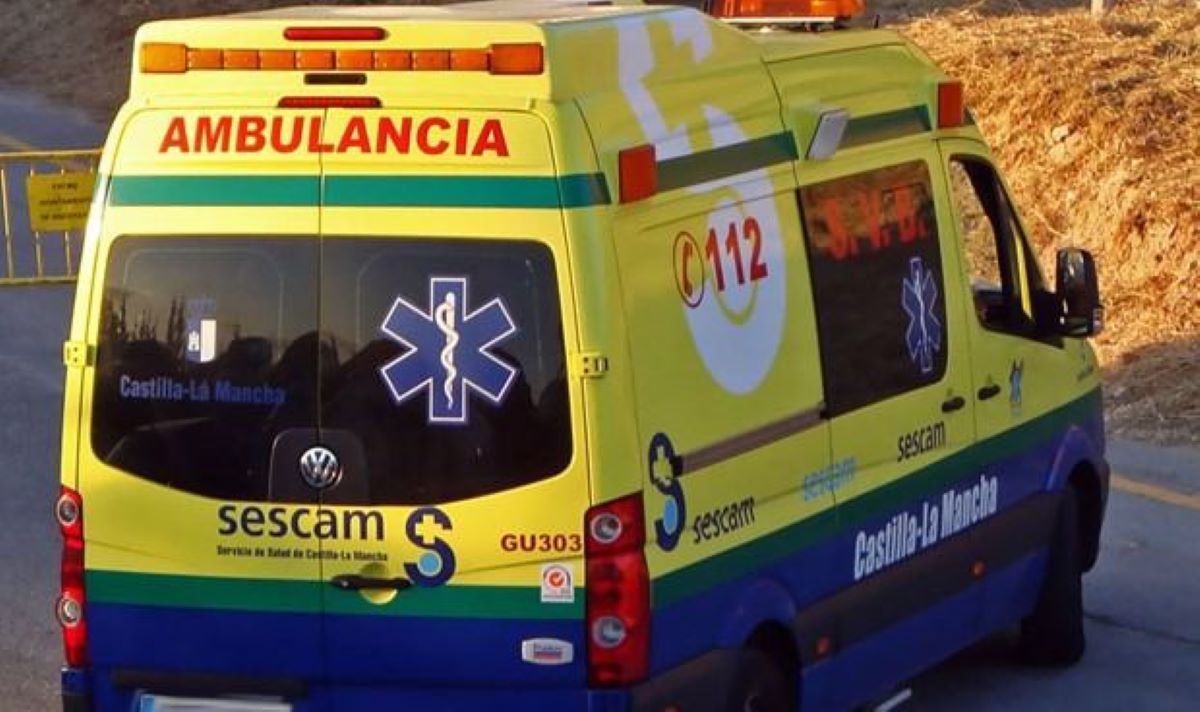 Imagen de una de las ambulancias de Castilla la Mancha. Foto de archivo